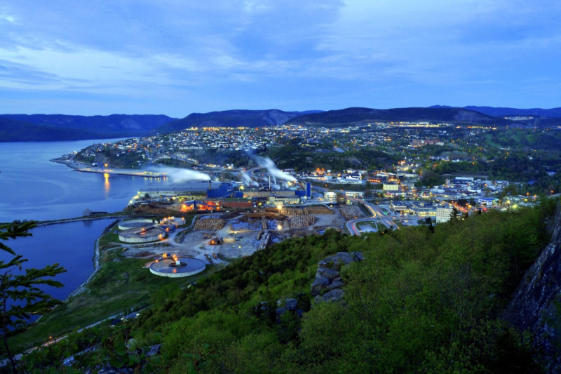 Định cư Canada – Thành phố Corner Brook Newfoundland nhìn từ trên cao